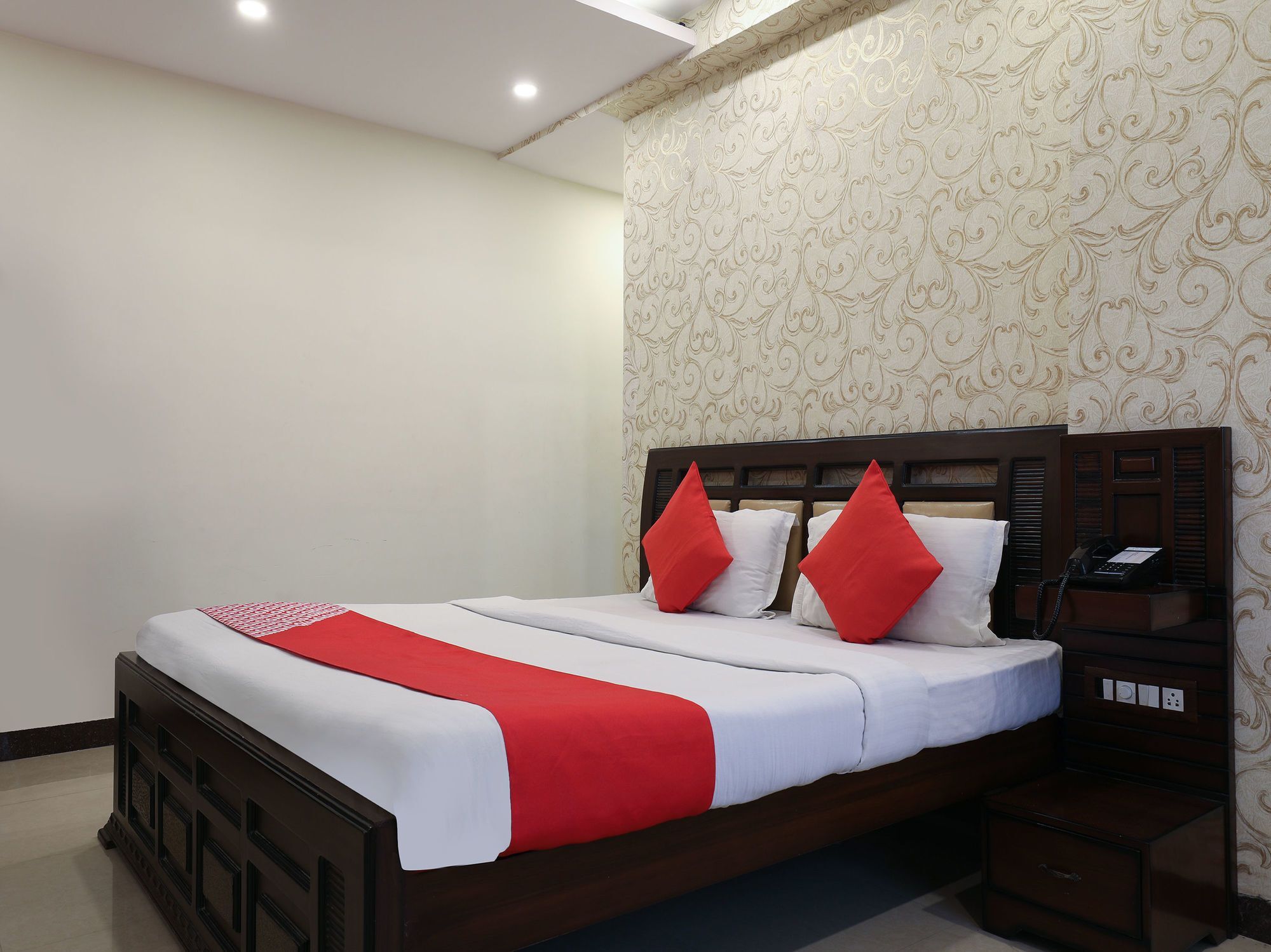 Oyo 16539 Grand Sandarshini Inn Hyderabad Eksteriør bilde